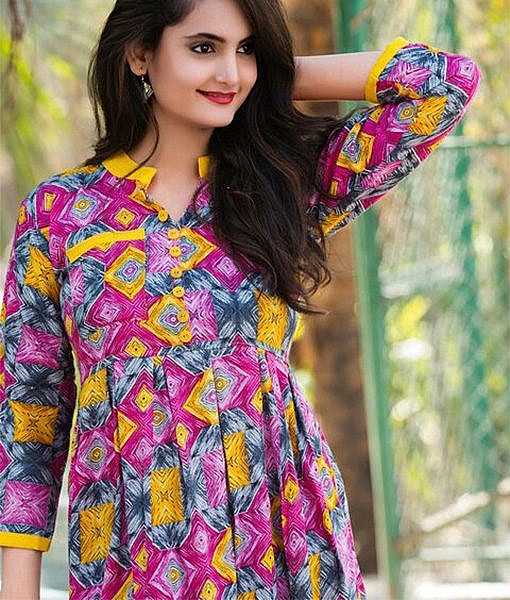 Pink rayon printed frock dress - Image 2
