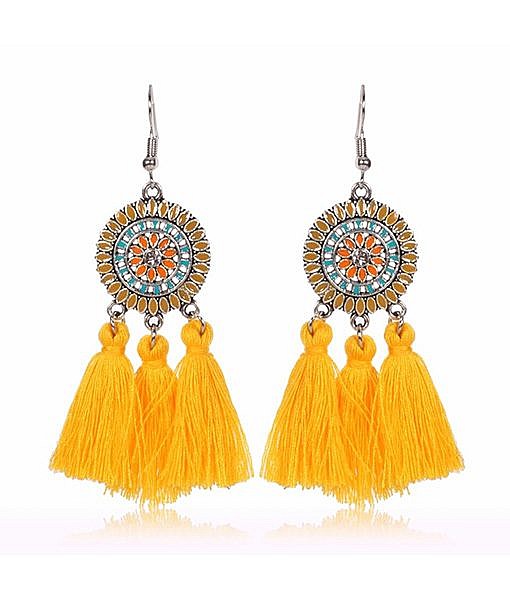 Buy THE JEWEL FACTOR Bloom Collection Brass 18K Yellow Gold Plated Red Bead  Zunaira Kundan Tassel Ethnic Earrings | Shoppers Stop