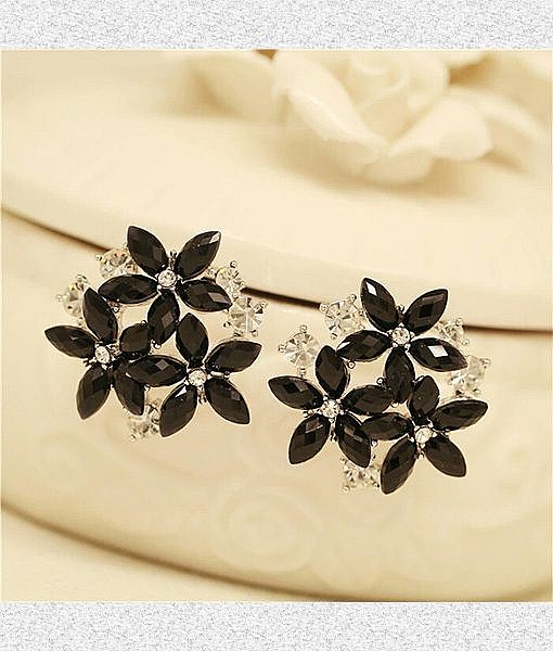 Rhinestone stud three black flower earrings 