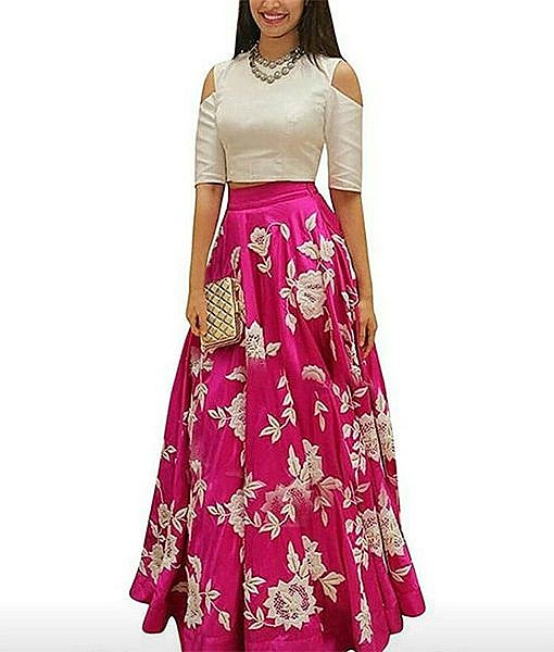 Women pink semi stitched silk lehanga choli.