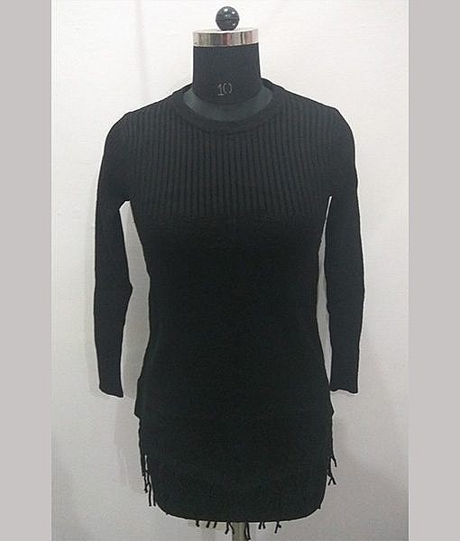 Warm Sweater with tassels Black