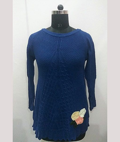 Woolen sweater top