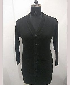 Black woolen cardigan with pockets