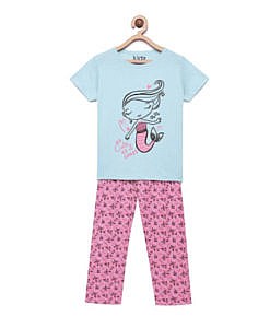 As cute as it comes graphic print cotton top bottom set for girls