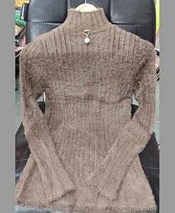Very soft Brown winter sweater top with brooch